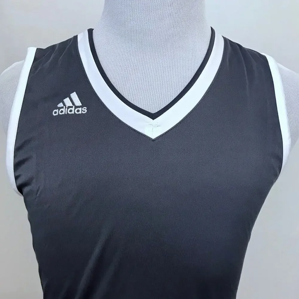 Adidas NWOT Grey Generic Team Jersey Men M